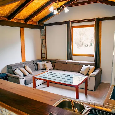 Kucica Na Vodi Alpesi faház *