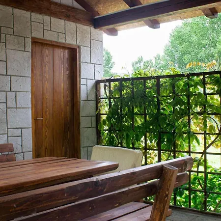 Chalet Kucica Na Vodi