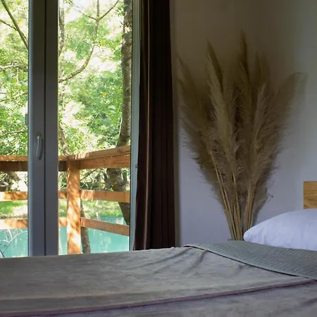 Chalet Kucica Na Vodi